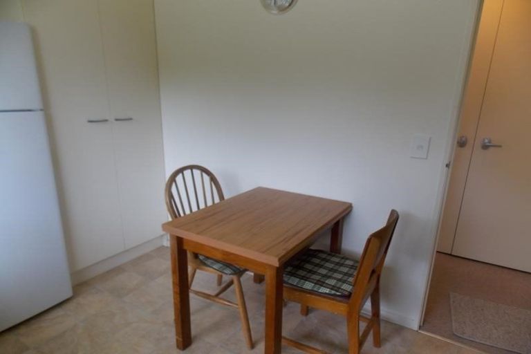 Photo of property in 32 Beauchamp Street, Karori, Wellington, 6012