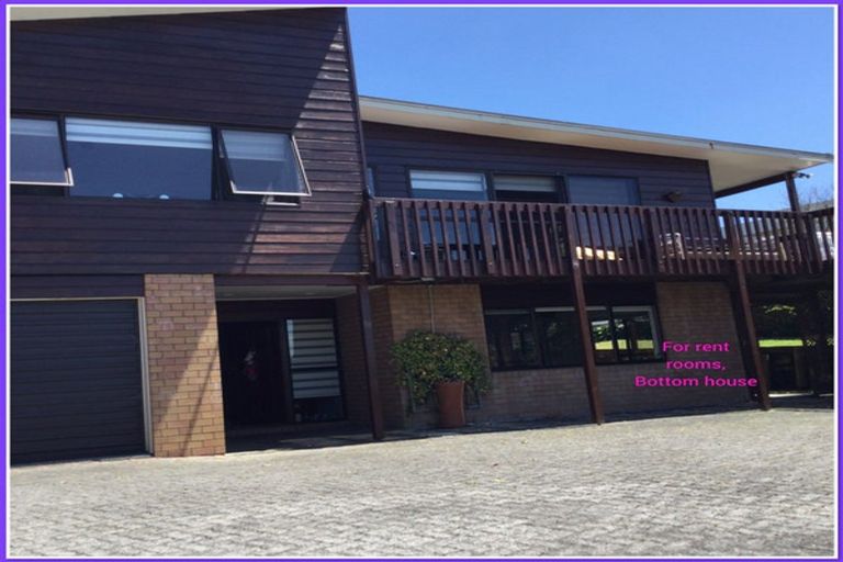 Photo of property in 8 Marguerita Place, West Harbour, Auckland, 0618