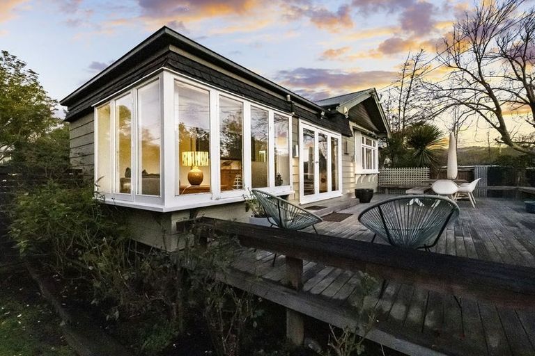 Photo of property in 11 Aynsley Terrace, Hillsborough, Christchurch, 8022