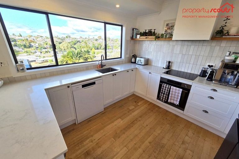 Photo of property in 70 Hinewa Road, Otumoetai, Tauranga, 3110