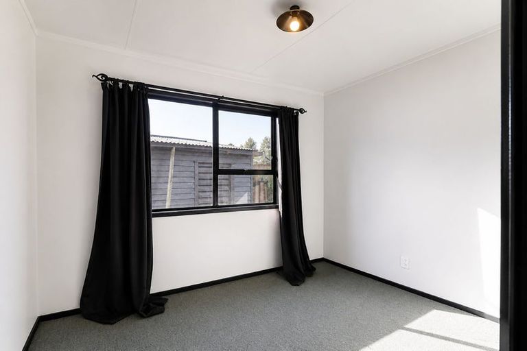 Photo of property in 32 Gem Street, Pukehangi, Rotorua, 3015