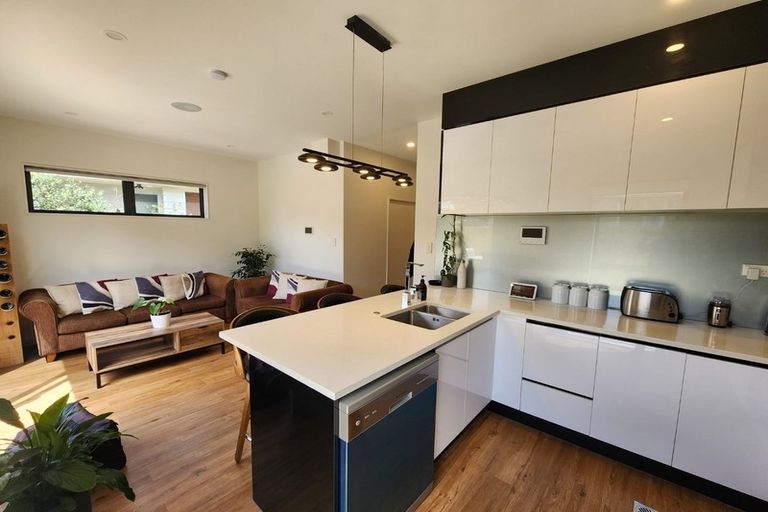 Photo of property in 74f Mckenzie Road, Mangere Bridge, Auckland, 2022