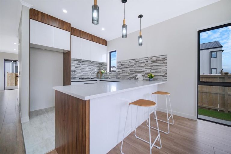 Photo of property in 30 Kairakau Street, Papakura, 2110