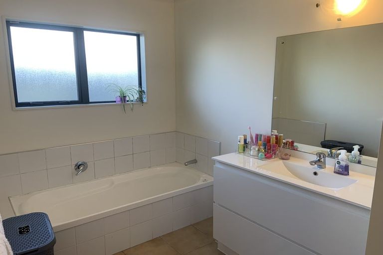 Photo of property in 2a Wairaka Road, Pukerua Bay, 5026