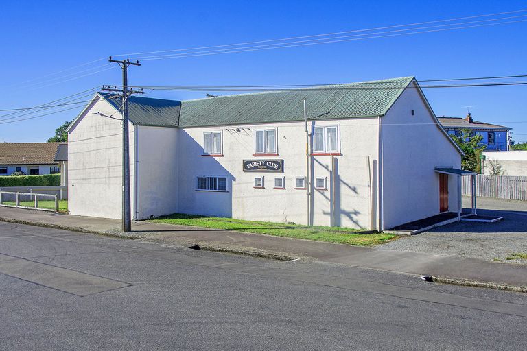 Photo of property in 10 Albert Street, Island Bay, Wellington, 6023