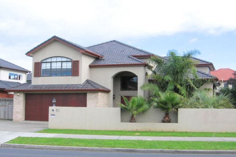 Photo of property in 51 Middlefield Drive, East Tamaki Heights, Auckland, 2016