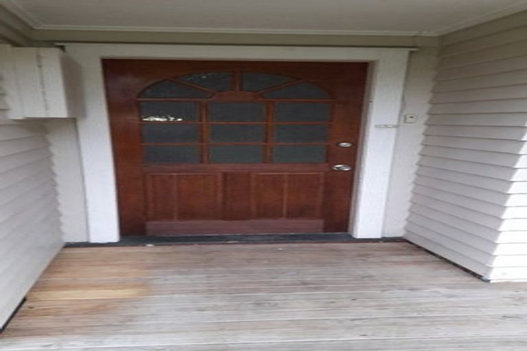 Photo of property in 77 Royal Road, Massey, Auckland, 0614