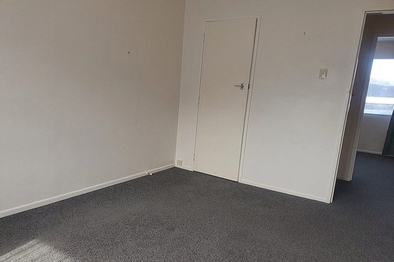 Photo of property in 21 Kendal Grove, Wainuiomata, Lower Hutt, 5014