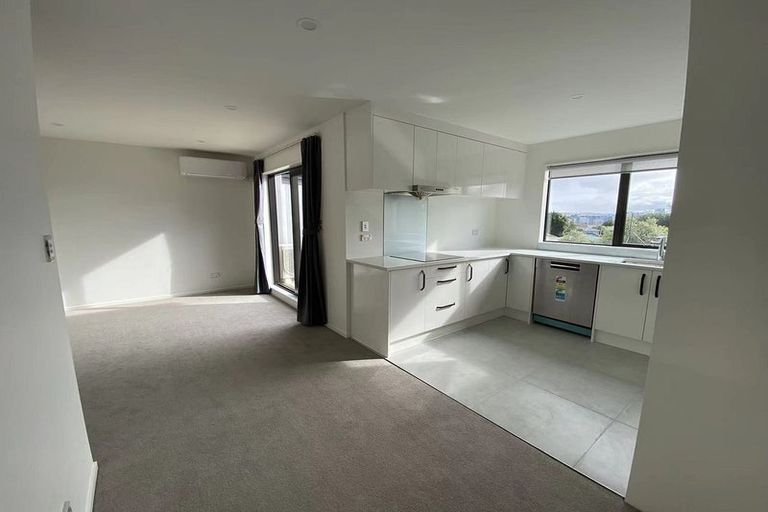 Photo of property in 16 Panga Place, Henderson, Auckland, 0612