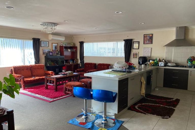 Photo of property in 135 Cyril French Drive, Flat Bush, Auckland, 2016