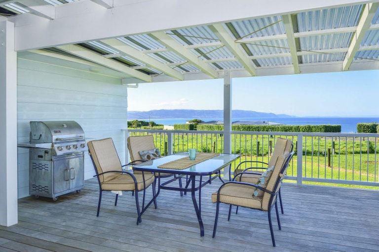 Photo of property in 4 Waihinahina Way, Mahia, 4198