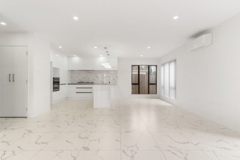 Photo of property in 38b Rowandale Avenue, Manurewa, Auckland, 2102