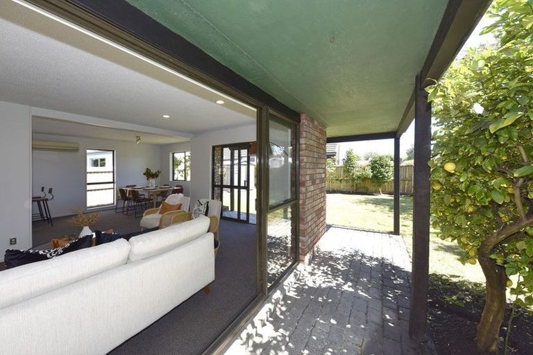 Photo of property in 3 Connemara Drive, Northwood, Christchurch, 8051