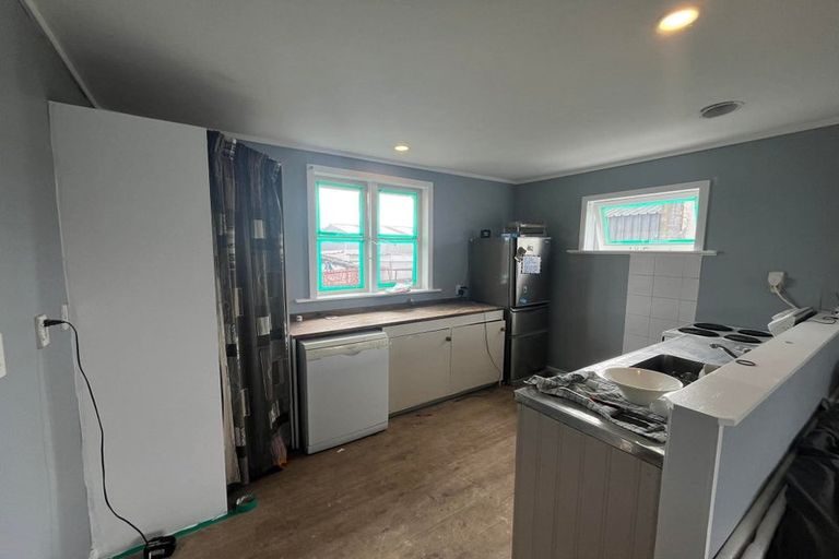 Photo of property in 12 Hokio Beach Road, Levin, 5510