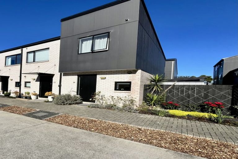 Photo of property in 24 Ivy Nola Way, Henderson, Auckland, 0612