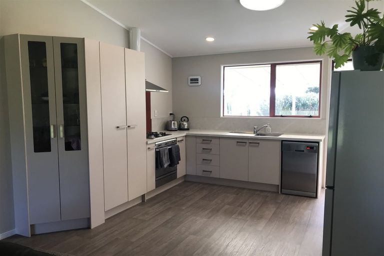 Photo of property in 2 Estaugh Close, Kauri, Kamo, 0185