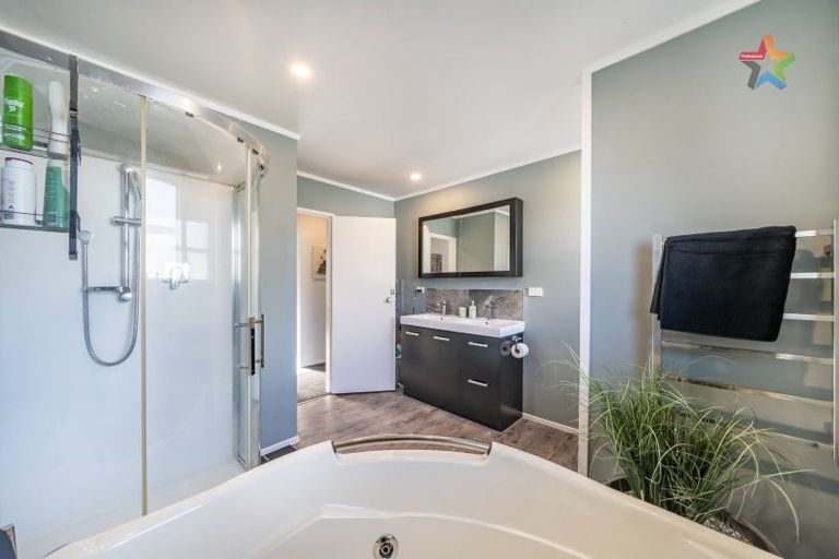 Photo of property in 43 Discovery Drive, Whitby, Porirua, 5024