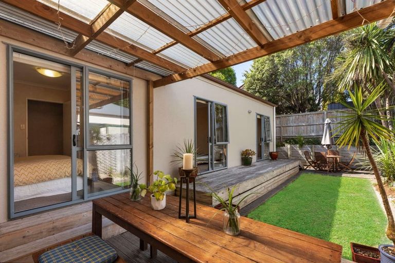 Photo of property in 33 Lazurite Drive, Westgate, Auckland, 0614