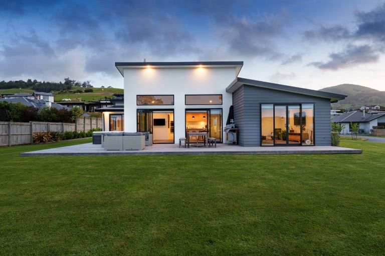 Photo of property in 25 Heathfield Drive, Mosgiel, 9024