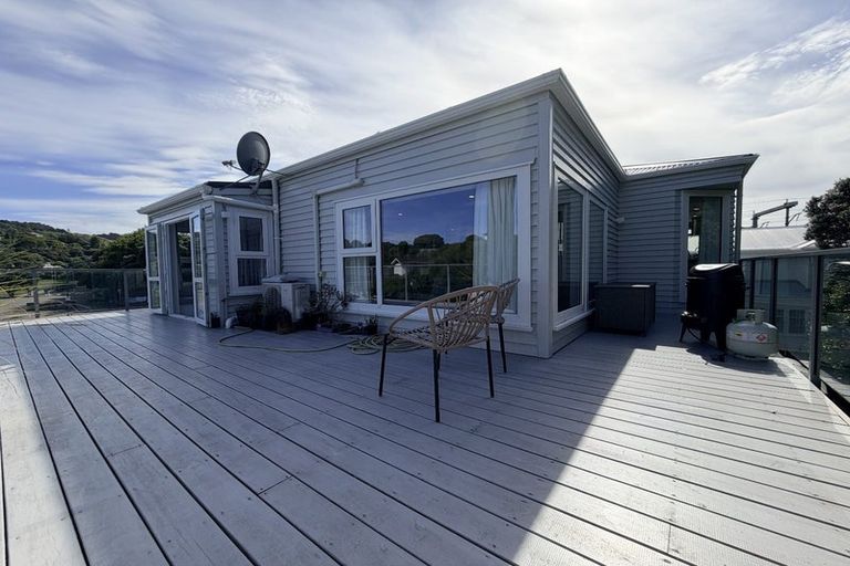 Photo of property in 4 School Road, Plimmerton, Porirua, 5026