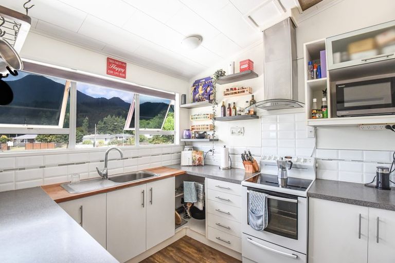 Photo of property in 11 Cobham Drive, Kawerau, 3127