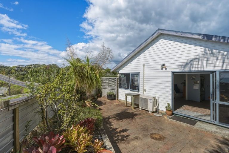 Photo of property in 300 State Highway 10, Cable Bay, 0420