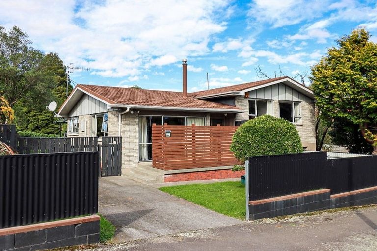 Photo of property in 2 Guy Street, Dannevirke, 4930