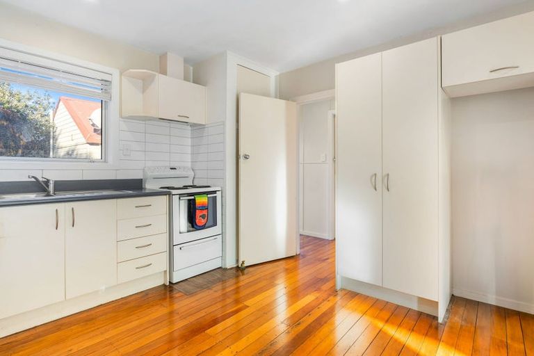 Photo of property in 14 Withells Road, Avonhead, Christchurch, 8042