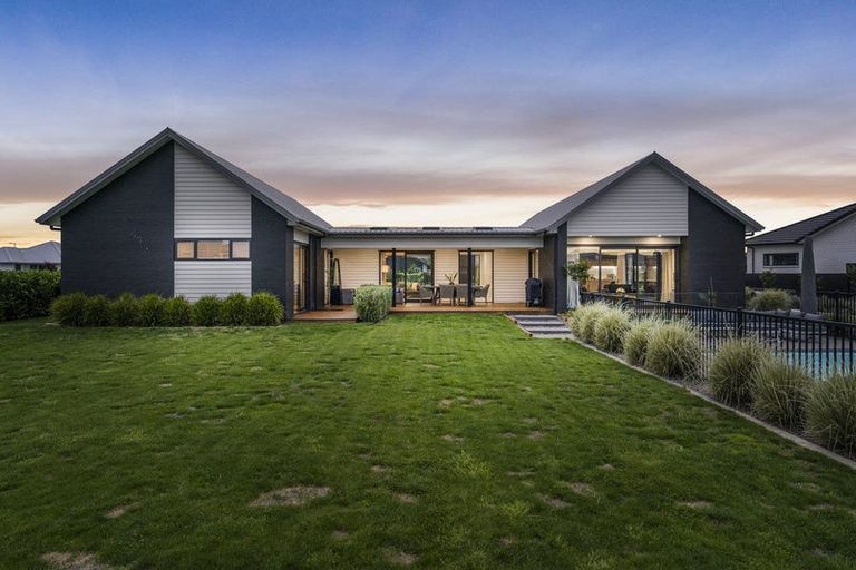 Photo of property in 20 Mike Smith Drive, Cambridge, 3434