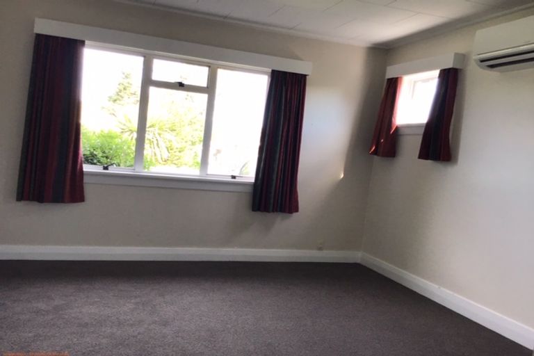 Photo of property in 8 Holmes Street, Waimate, 7924