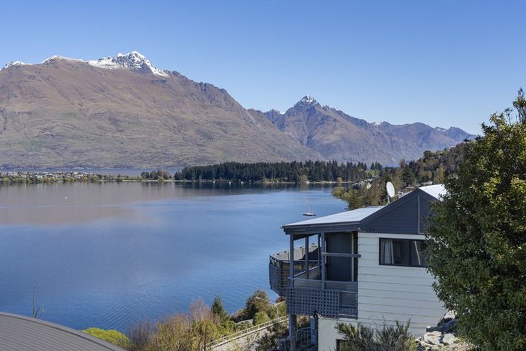 Photo of property in 34 Golden Terrace, Queenstown, 9300