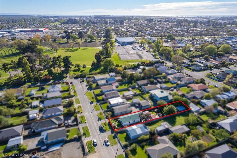 Photo of property in 106 Mackworth Street, Woolston, Christchurch, 8062