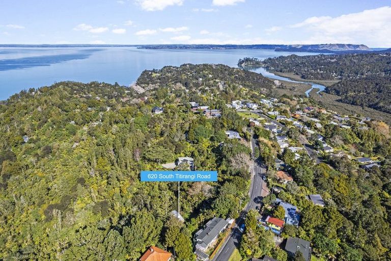 Photo of property in 620 South Titirangi Road, Titirangi, Auckland, 0604