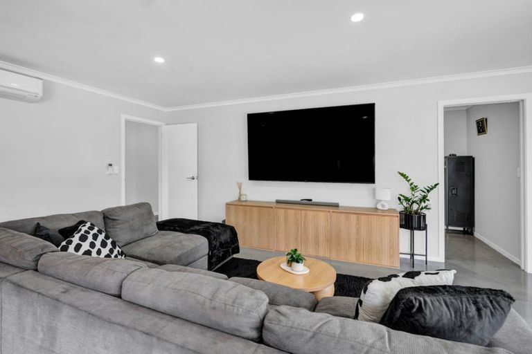 Photo of property in 24 Mahoetahi Road, Sentry Hill, Waitara, 4382