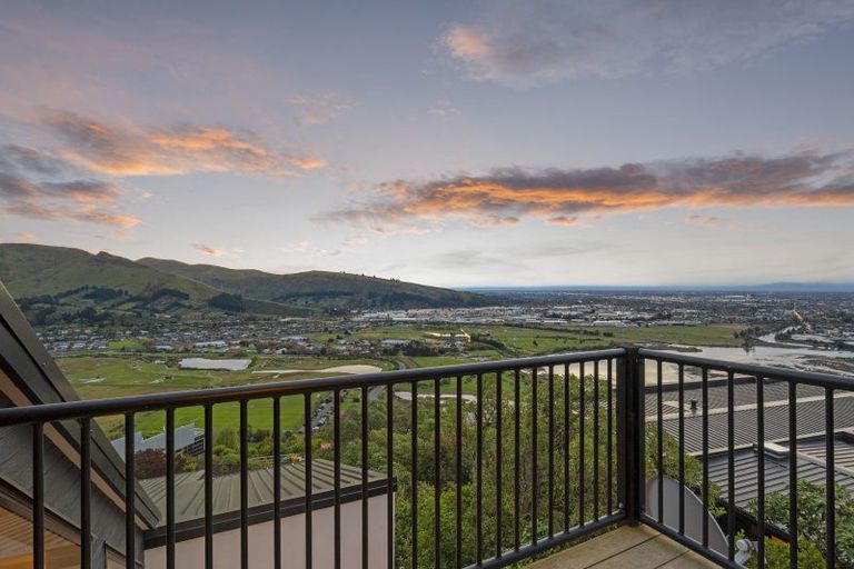 Photo of property in 17 Brigid Place, Mount Pleasant, Christchurch, 8081