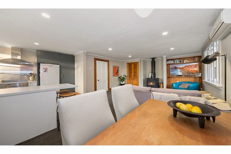 Photo of property in 169 Geraldine Street, Edgeware, Christchurch, 8013