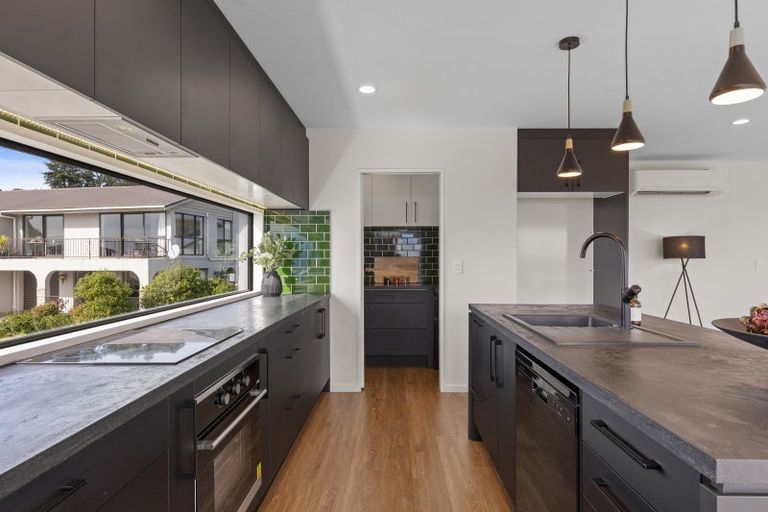 Photo of property in 17 Brigid Place, Mount Pleasant, Christchurch, 8081