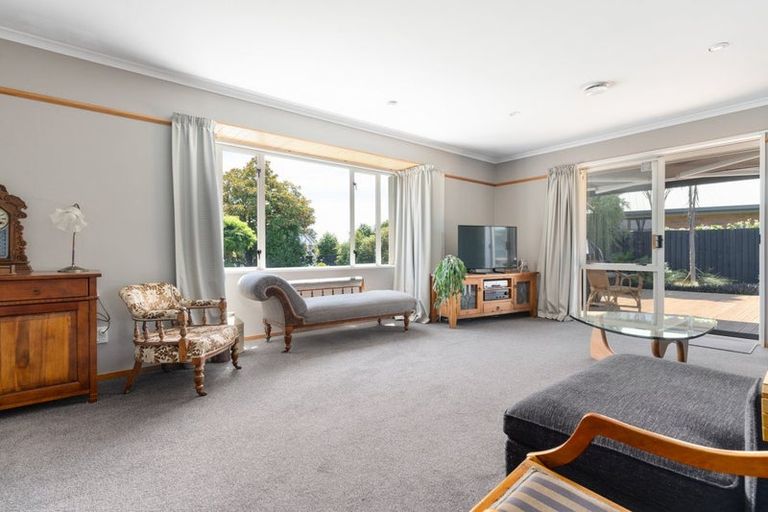 Photo of property in 15 Van Dieman Close, Templeton, Christchurch, 8042