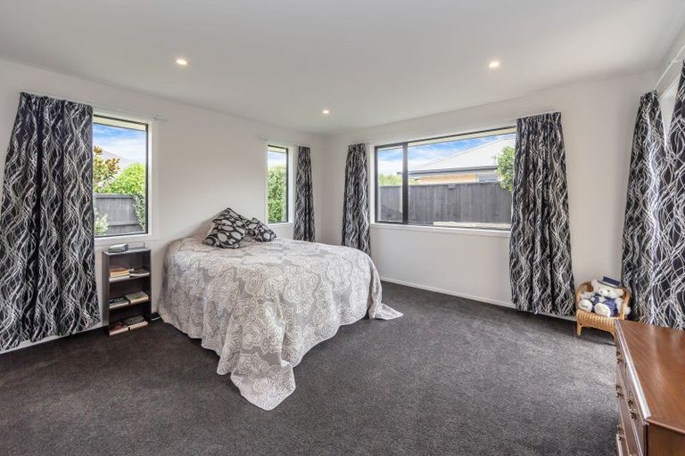 Photo of property in 16 Broomleigh Drive, Rolleston, 7615