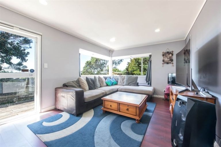 Photo of property in 299a Don Buck Road, Massey, Auckland, 0614