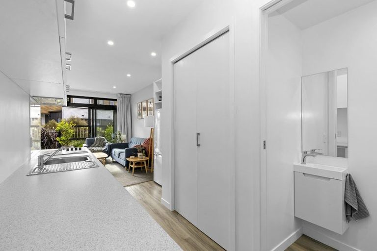 Photo of property in 5 Glen Evans Crescent, Fairfield, Lower Hutt, 5011