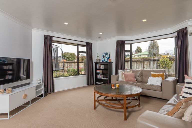 Photo of property in 247 Raeburne Street, Te Awamutu, 3800