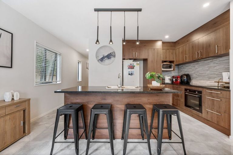 Photo of property in 4b Ahunga Road, Karaka, Papakura, 2113