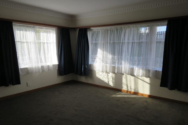 Photo of property in 65 Pleasant Road, Glen Eden, Auckland, 0602
