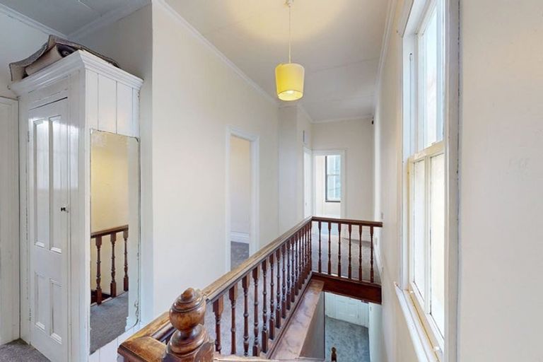 Photo of property in 4 Devon Street, Aro Valley, Wellington, 6021