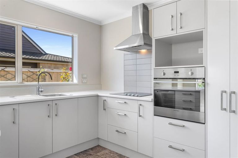 Photo of property in 3 Reeves Road, Rangiora, 7400