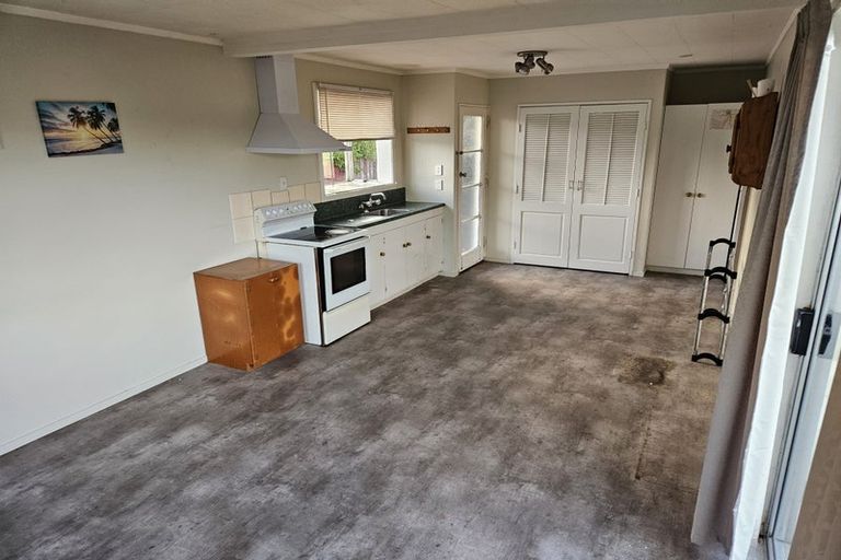 Photo of property in 51 Hartford Crescent, Totara Park, Upper Hutt, 5018