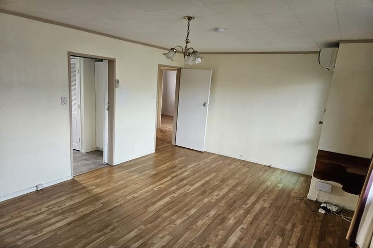 Photo of property in 51 Hartford Crescent, Totara Park, Upper Hutt, 5018