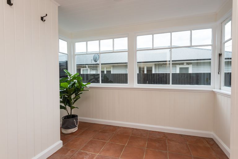 Photo of property in 157 Innes Road, St Albans, Christchurch, 8052