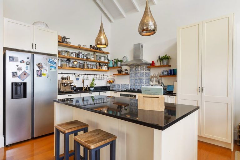 Photo of property in 38 Church Street, Devonport, Auckland, 0624